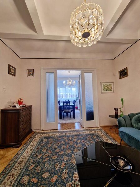 Mantuleasca, Calarasilor, Coposu, apartament 3 camere, centrala termica