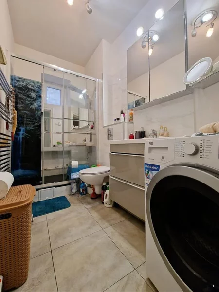 Mantuleasca, Calarasilor, Coposu, apartament 3 camere, centrala termica