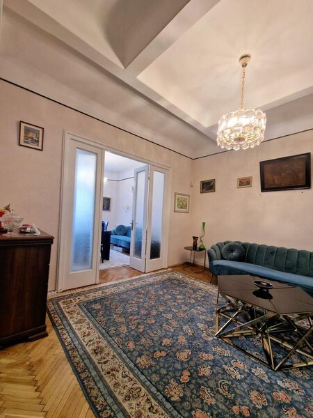 Mantuleasca, Calarasilor, Coposu, apartament 3 camere, centrala termica