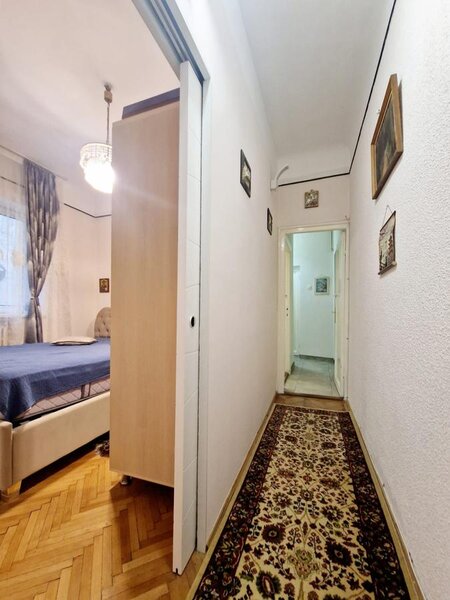 Mantuleasca, Calarasilor, Coposu, apartament 3 camere, centrala termica
